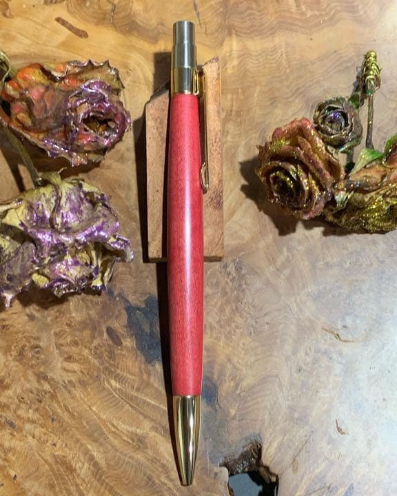 ノック式ピンクアイボリーボールペン