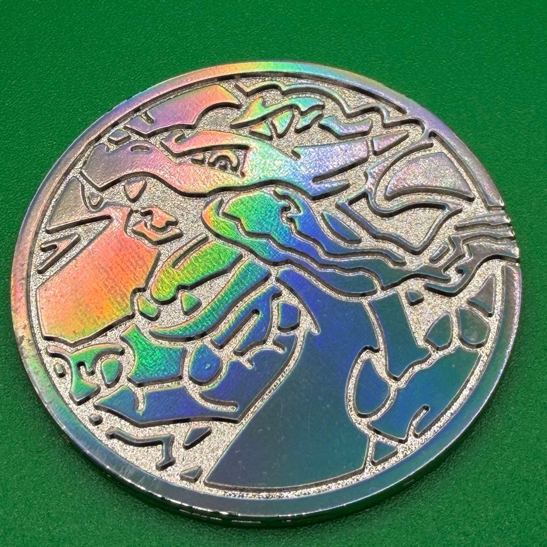 ポケモンカード 海外 金属製 コイン メガリザードンX シルバー 銀 英語