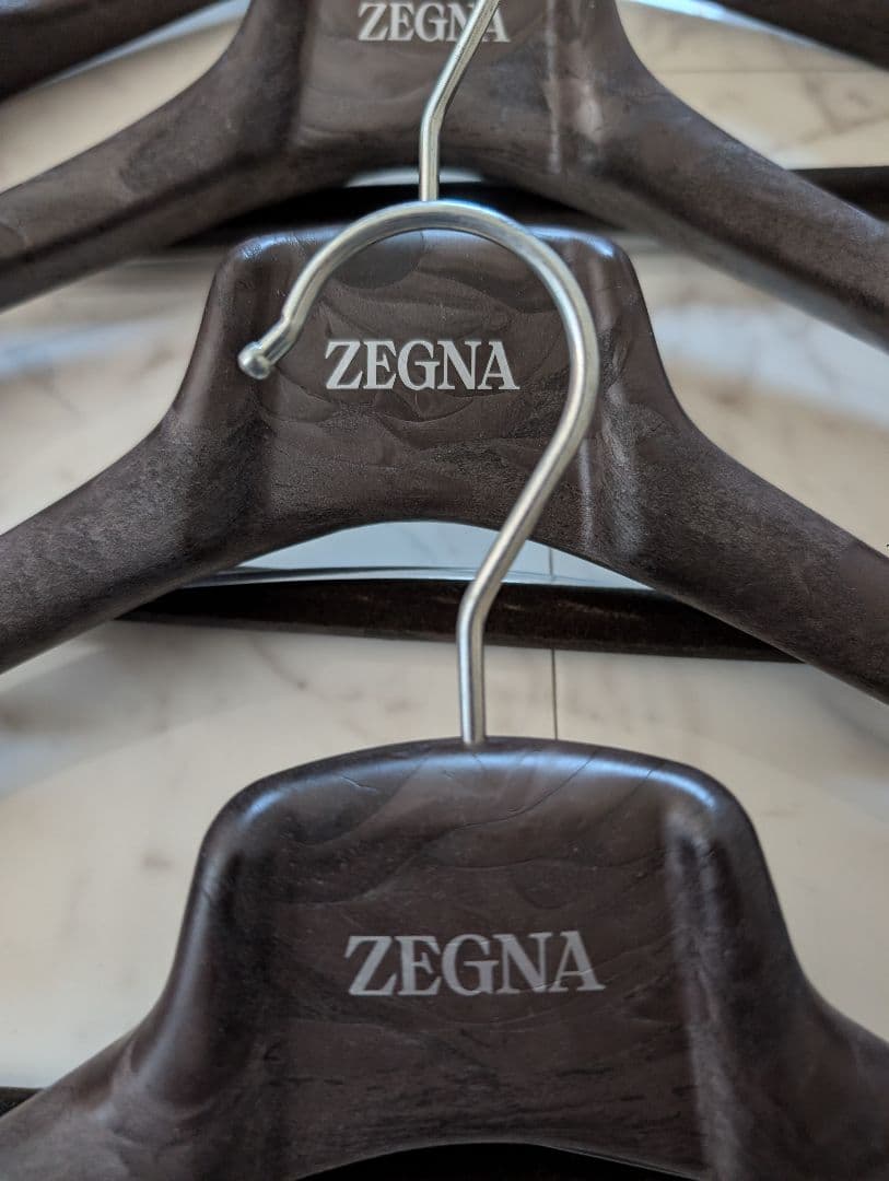 非売品/セール】ゼニア＆カナーリ ロゴ入りハンガー 6本＆ガーメント