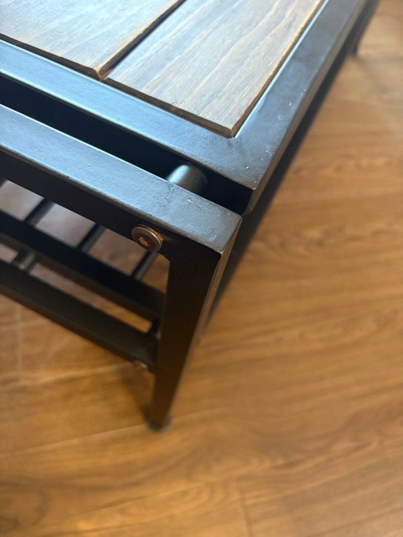 【used】天然木 オイル塗装 ローテーブル 棚付き インダストリアル