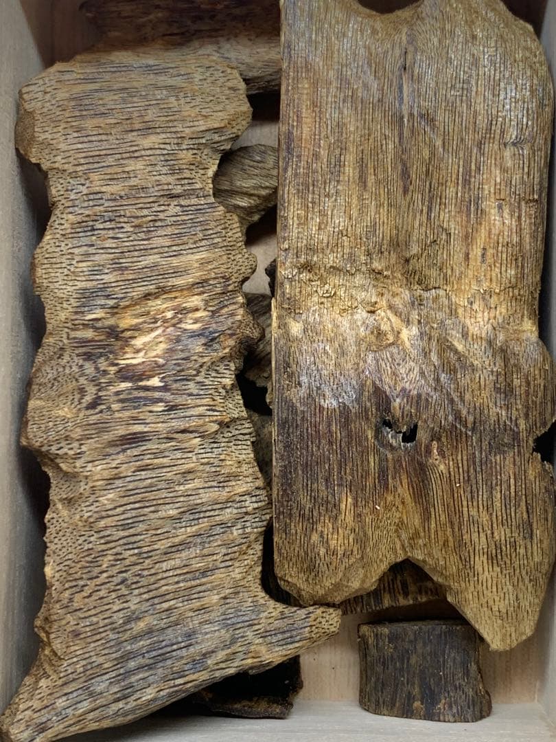 極上白伽羅 沈香 香木 重さ:50g 限定価格