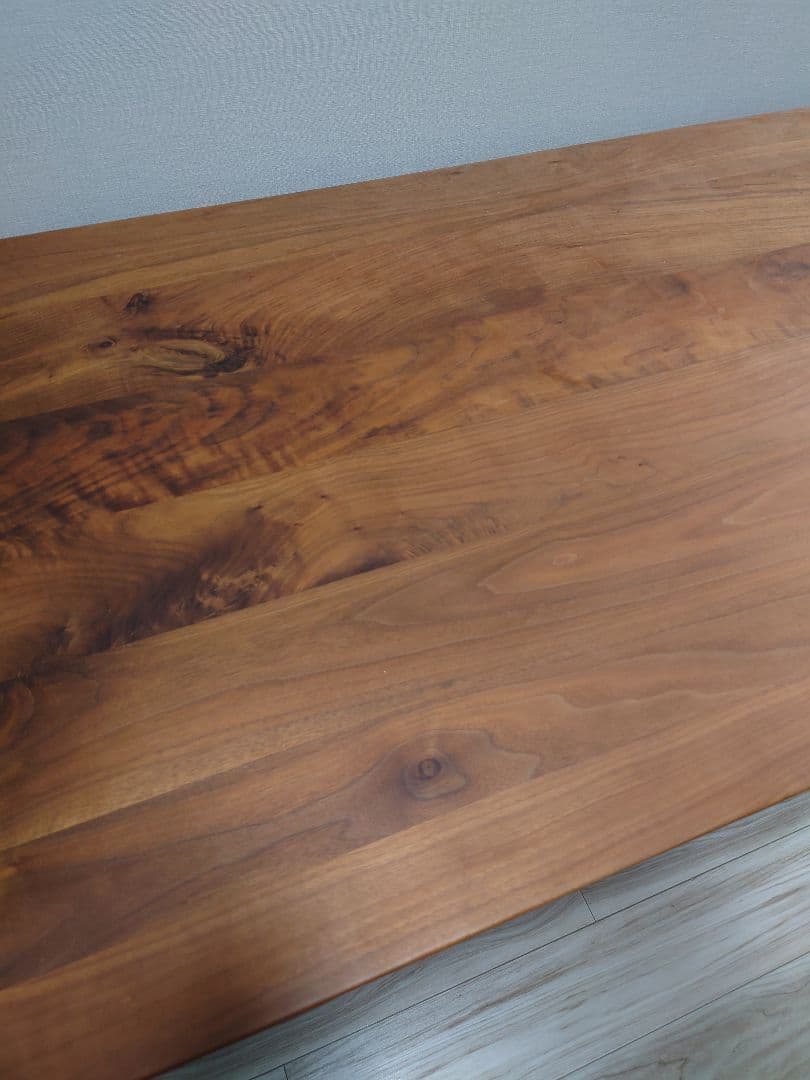 オーキタ家具　木製　ダイニングテーブ　ウォルナット　１枚板　ブラウン