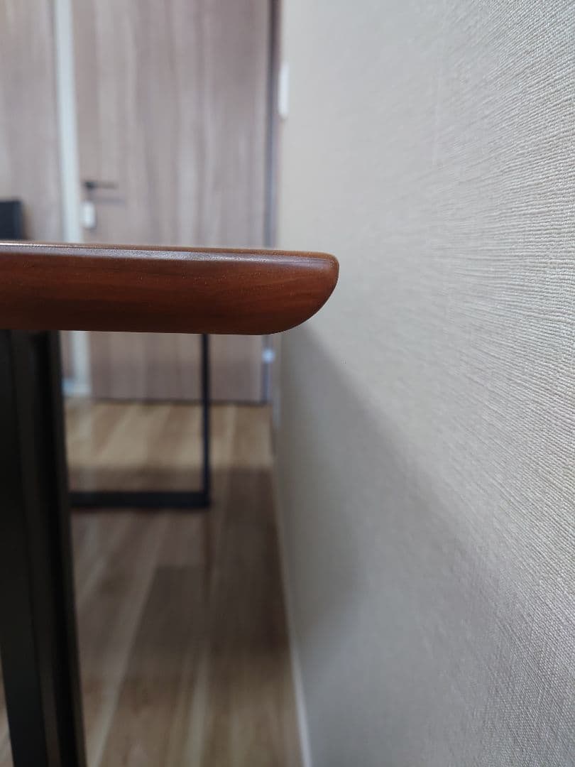 オーキタ家具　木製　ダイニングテーブ　ウォルナット　１枚板　ブラウン