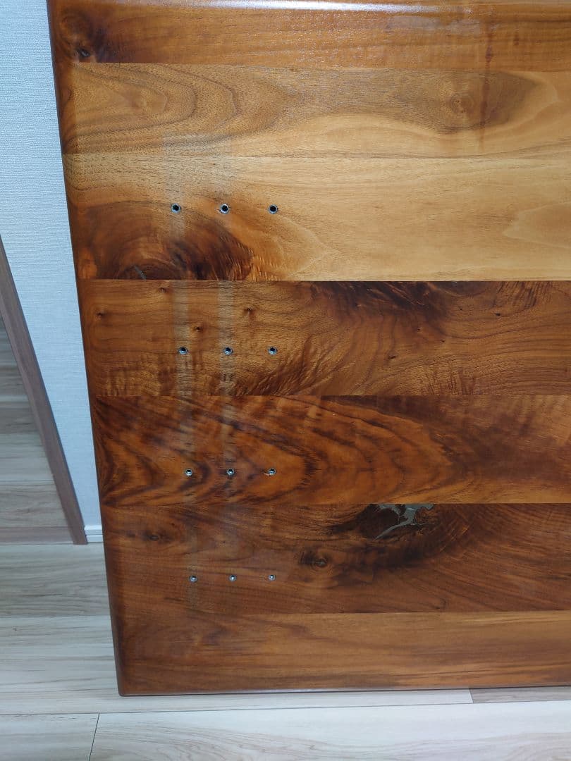 オーキタ家具　木製　ダイニングテーブ　ウォルナット　１枚板　ブラウン