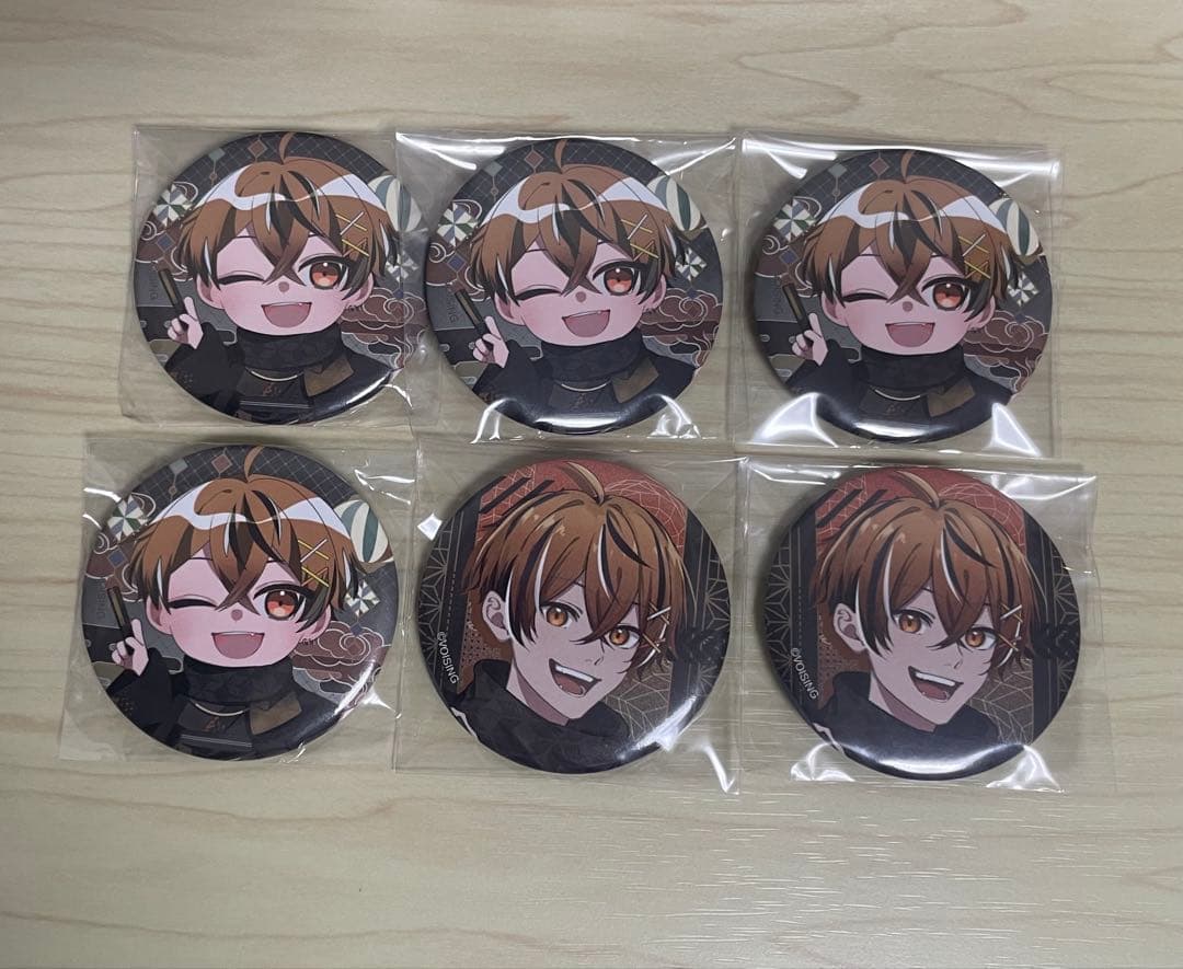 クロノヴァ うるみや 缶バッジ - メルカリ