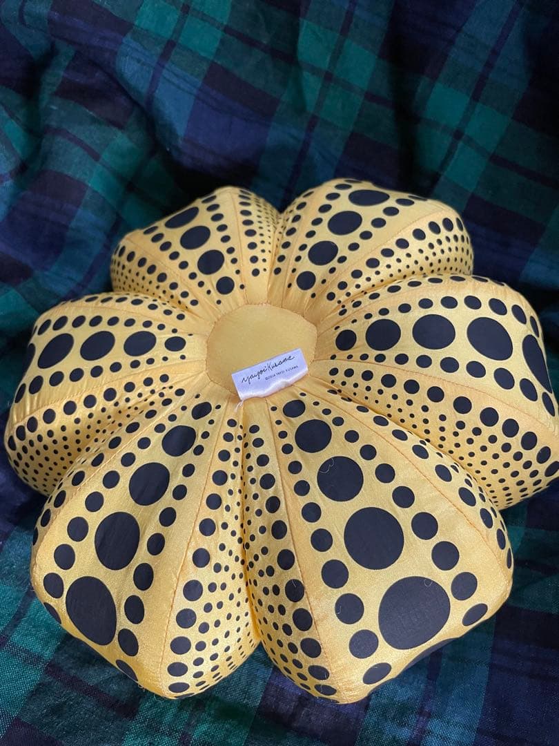 草間彌生　カボチャ　クッション　かぼちゃ　入手困難　レア