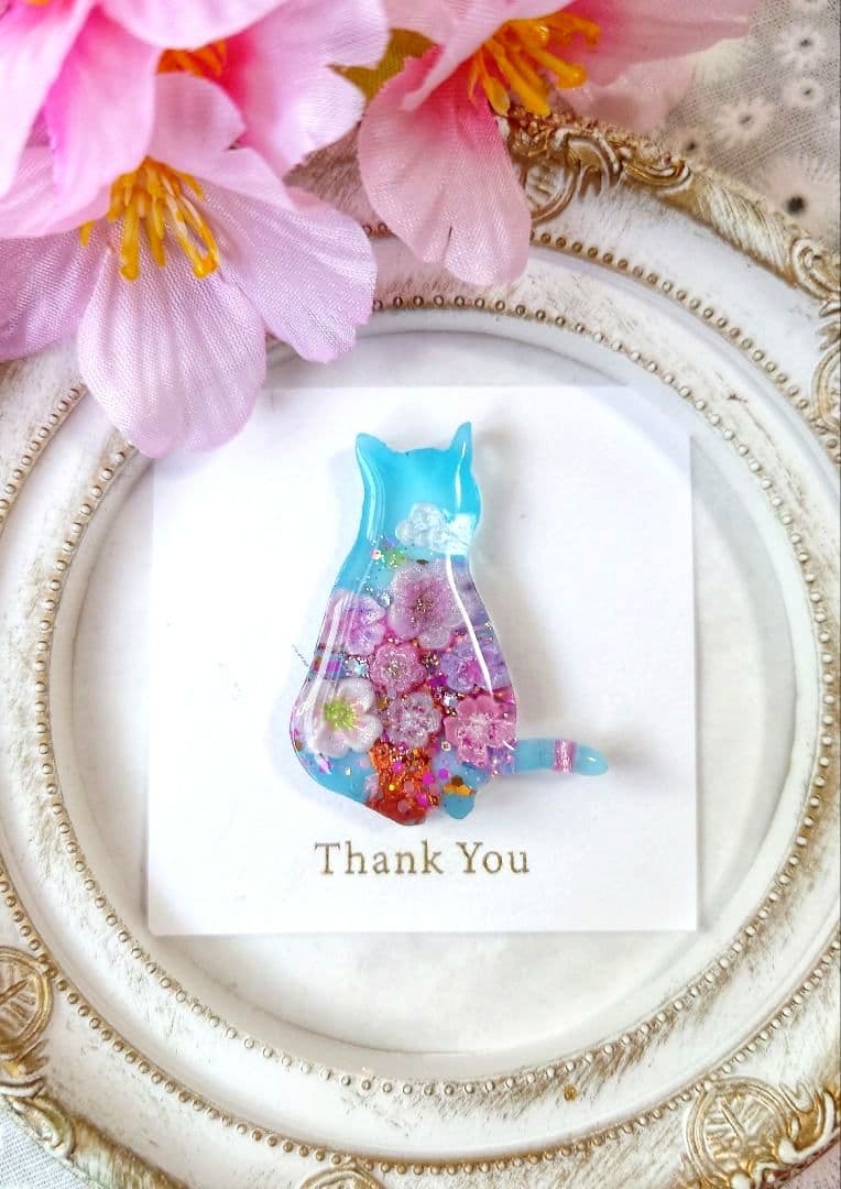 レジン 猫 ヘアゴム ブローチ ポニーフック No.552 - メルカリ