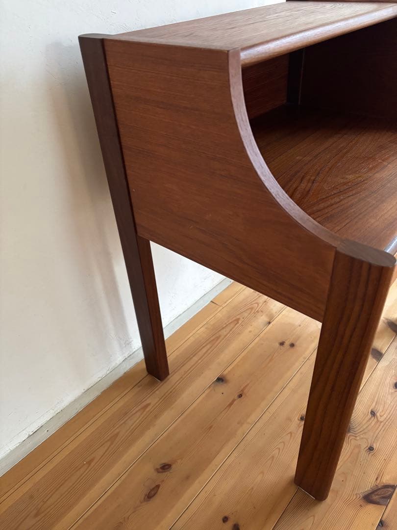 北欧ヴィンテージ　デンマーク　チーク　キャビネット