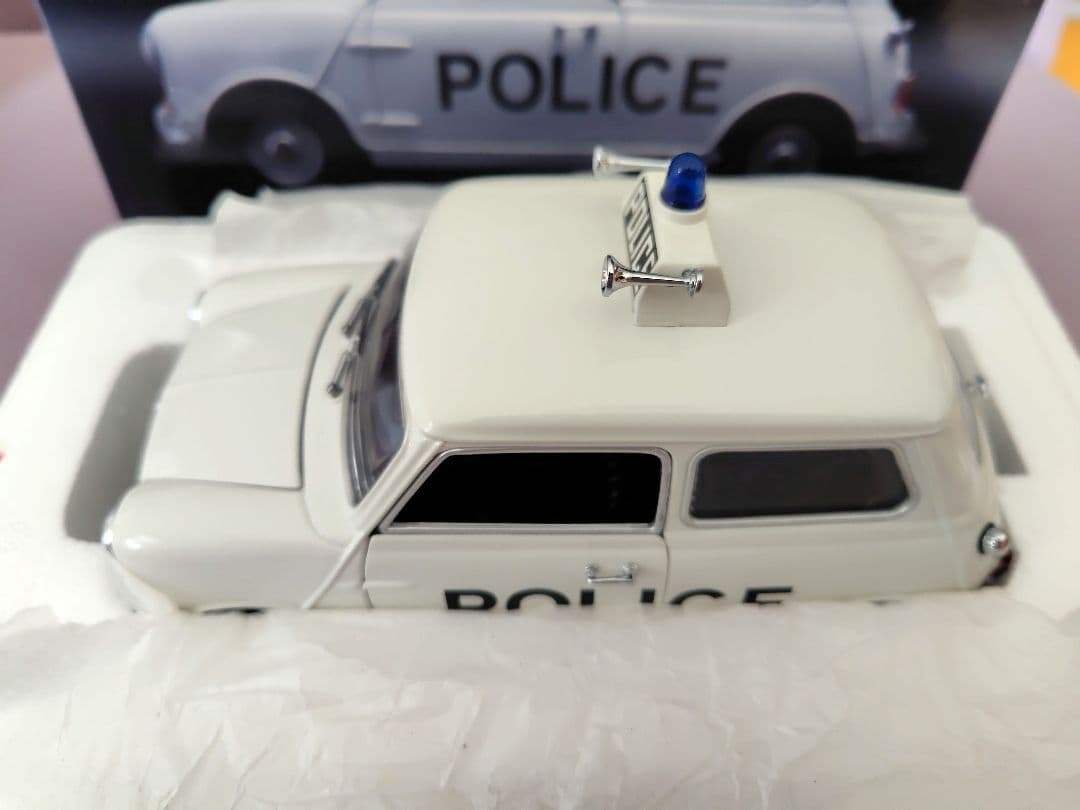 京商1/18 MINI COOPER S POLICE 1968