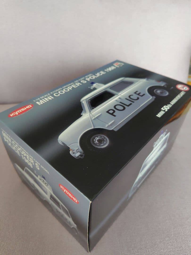京商1/18 MINI COOPER S POLICE 1968