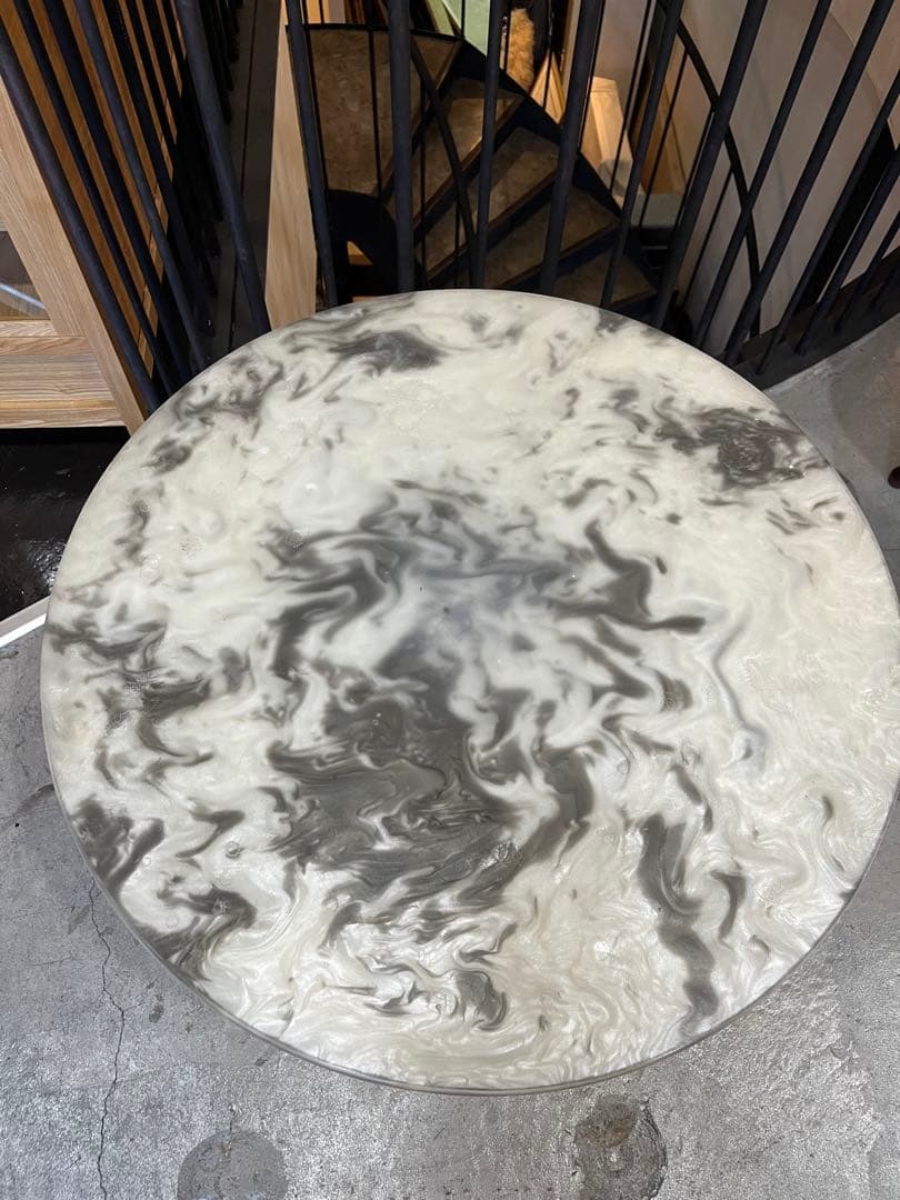 チューリップテーブル　リプロ