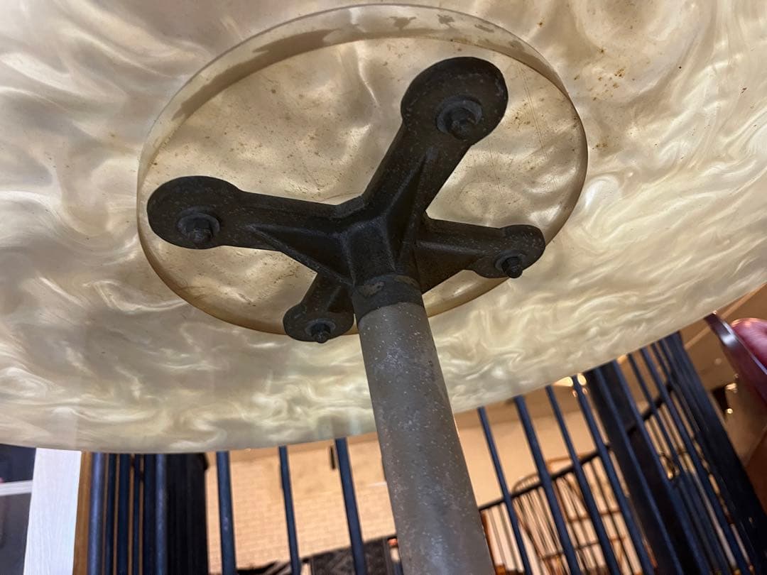 チューリップテーブル　リプロ