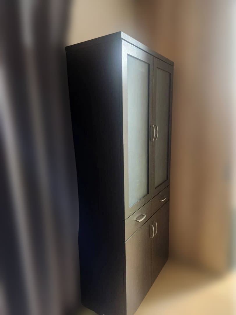 【美品】ニトリ　ダークブラウン食器棚 ガラス扉付き