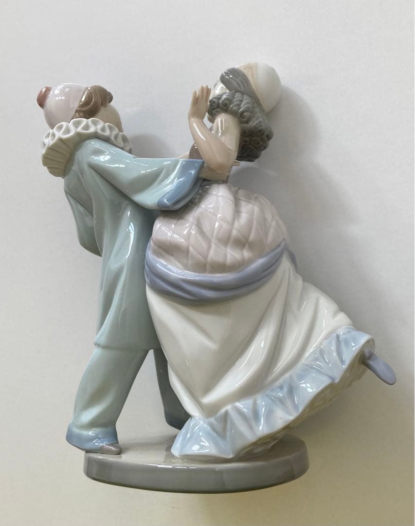 リヤドロ　マスカレード・ボール　ダンス　恋人　リアドロ