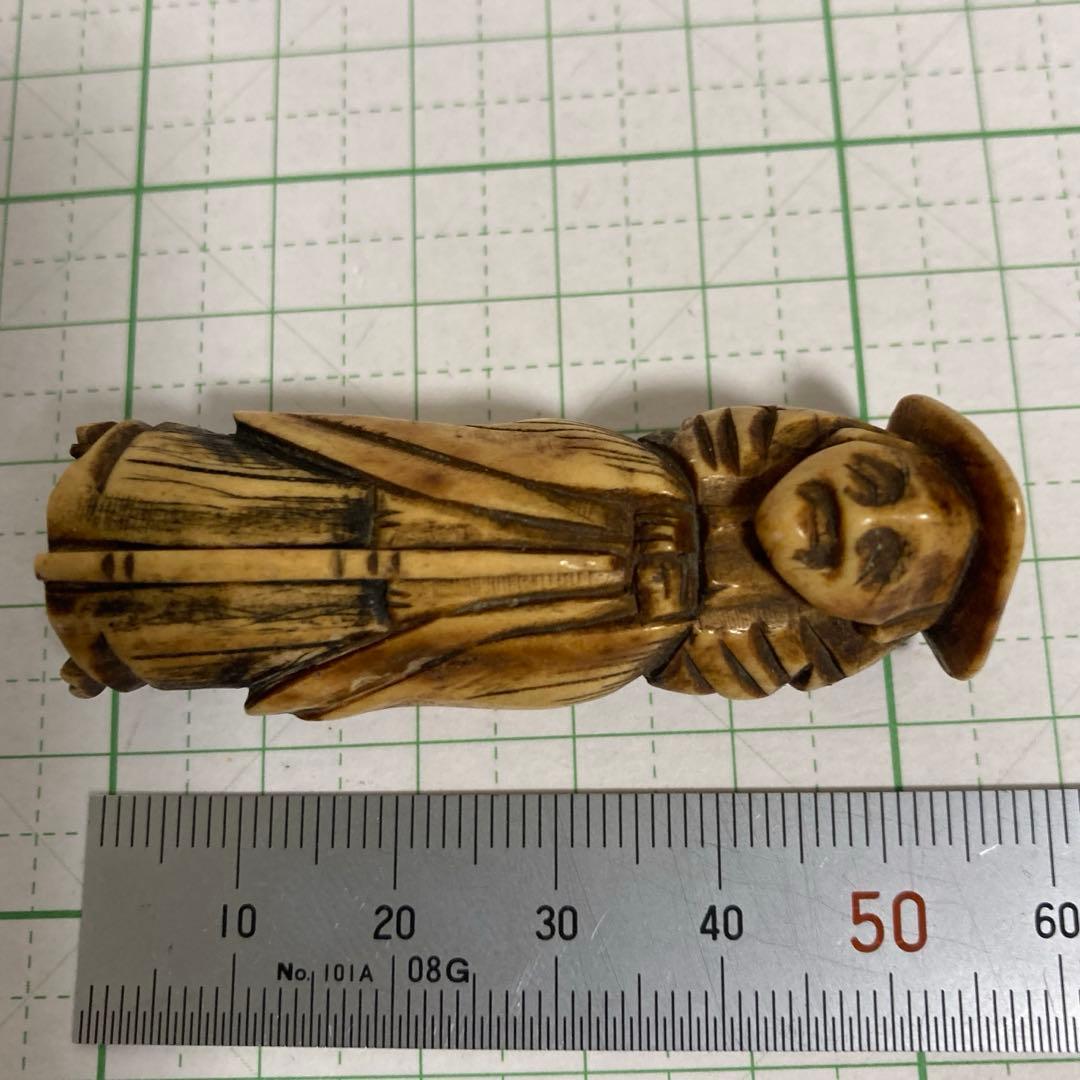 鹿骨製 老人彫刻 根付 提げ物 置物 - メルカリ