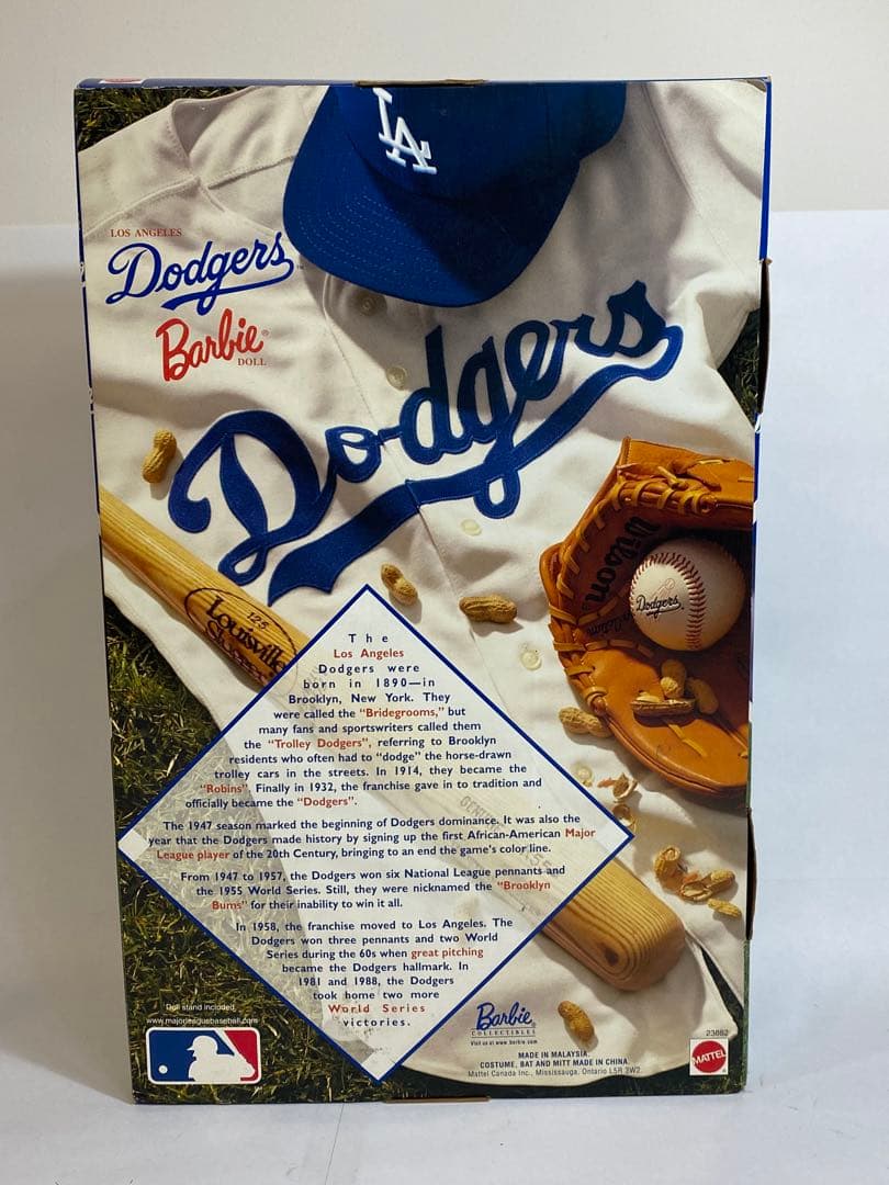 ドジャース　バービー　Dodgers Barbie フィギュア