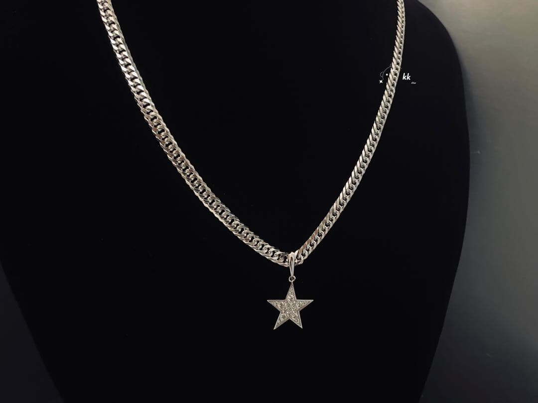 シルバー925刻印あり　手作り　スターデザイン　ダイヤ付き　ペンダントトップ