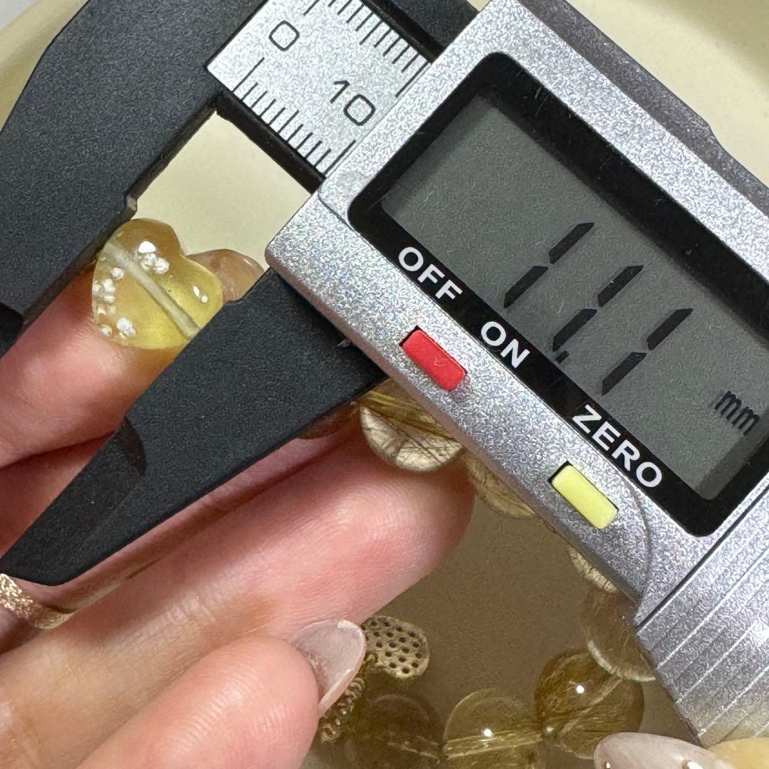 一点物　天然石ハンドメイドブレス　ルチル　リビアングラス　クリストバライト