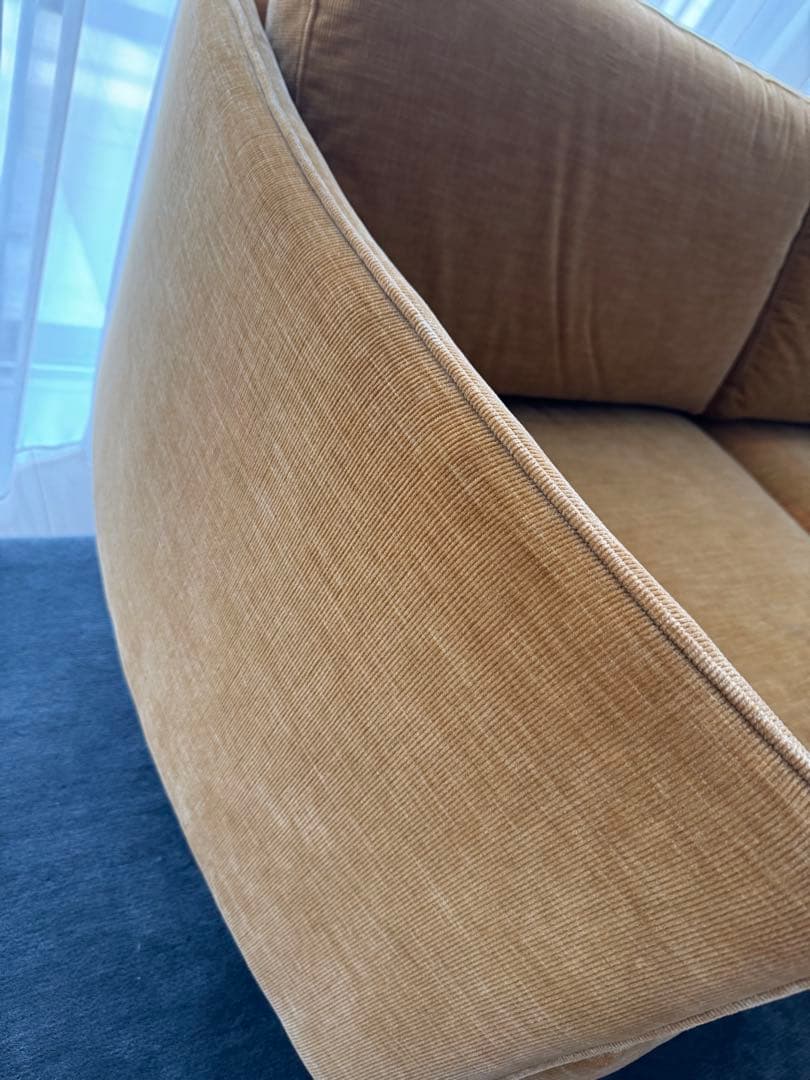 ボーコンセプト　マスタード色 3人掛けソファ