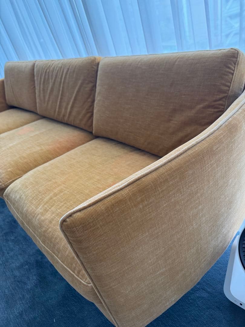 ボーコンセプト　マスタード色 3人掛けソファ