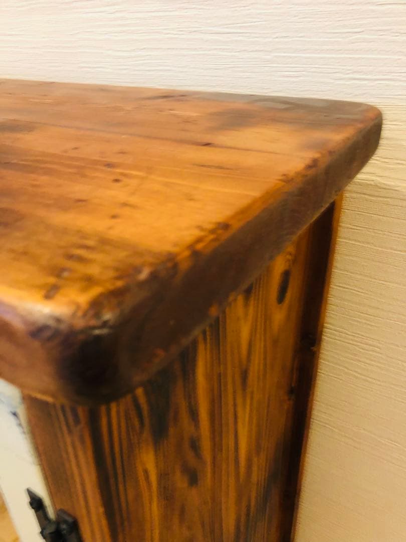 アンティーク　カップボード　ビンテージ　木製ガラス扉ラック 中型　高さ100