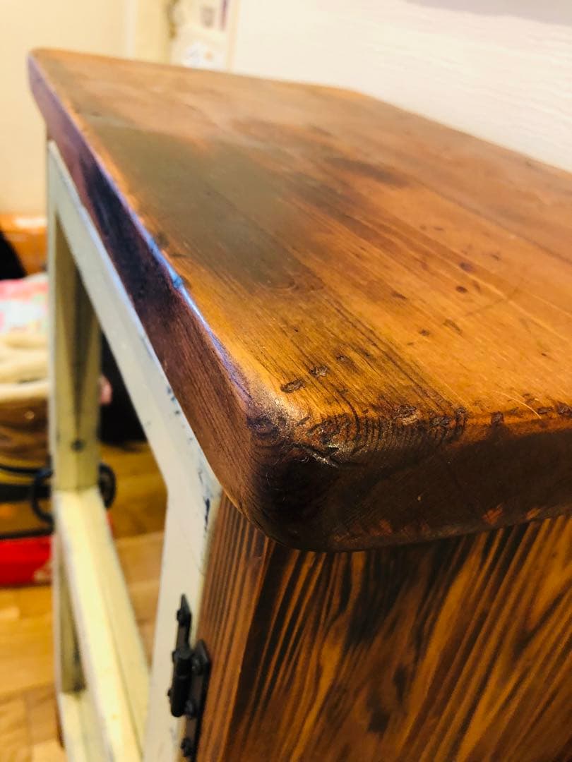 アンティーク　カップボード　ビンテージ　木製ガラス扉ラック 中型　高さ100