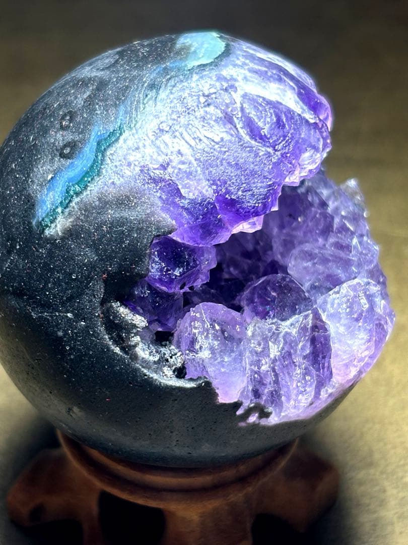 ウルグアイ産　アメジスト　笑口　スフィア　置物縦53.4×横52.3㎜（新品）