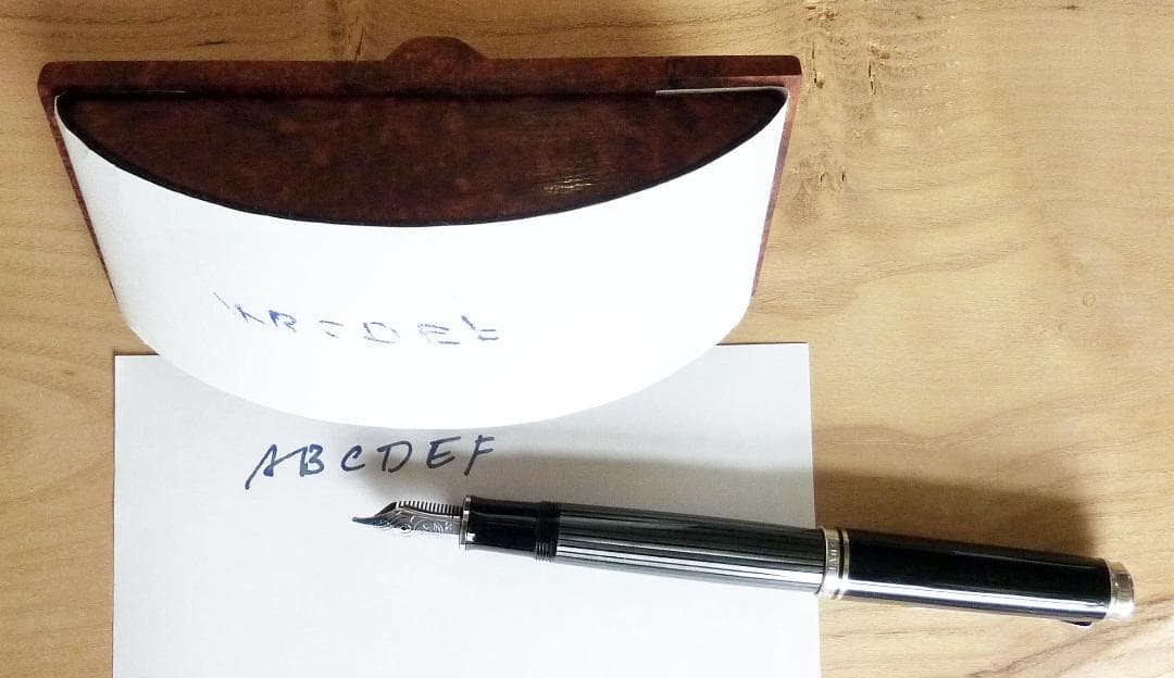 稀少カリン瘤材で作った机上サイズのインクブロッター（吸取器）L-RRR01