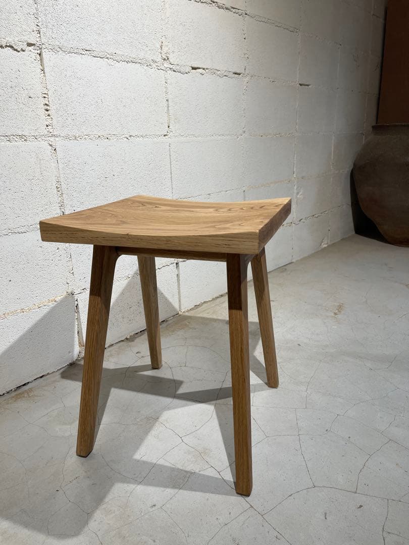 リフレッシュタイプチェア　ロータイプ　オーク無垢材　ウチダ