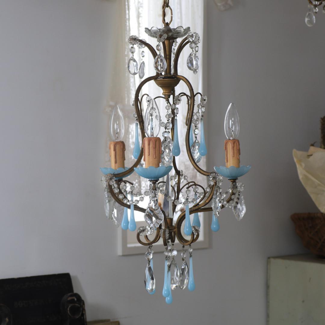 レア！アンティーク cage ブルーオパリンガラスガラス　3灯シャンデリア