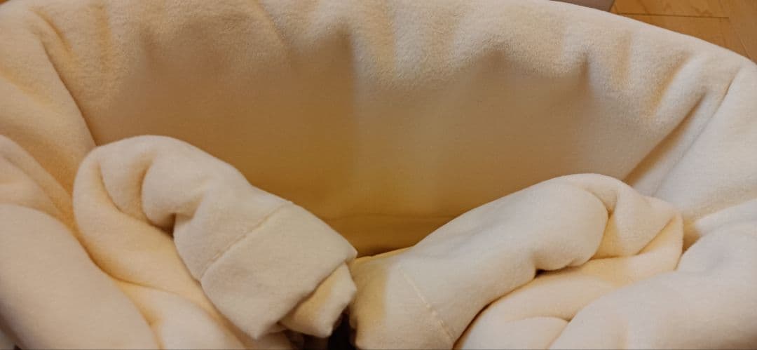 （未使用品）Hotman 掛け布団 150cm x 210cm 花柄刺繍