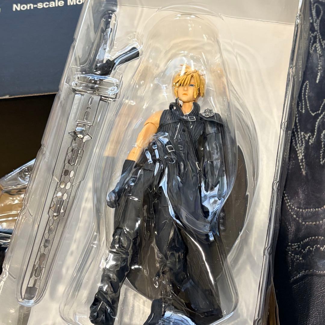 FF7 AC 限定BOX クラウド+フェンリル フィギュア - メルカリ