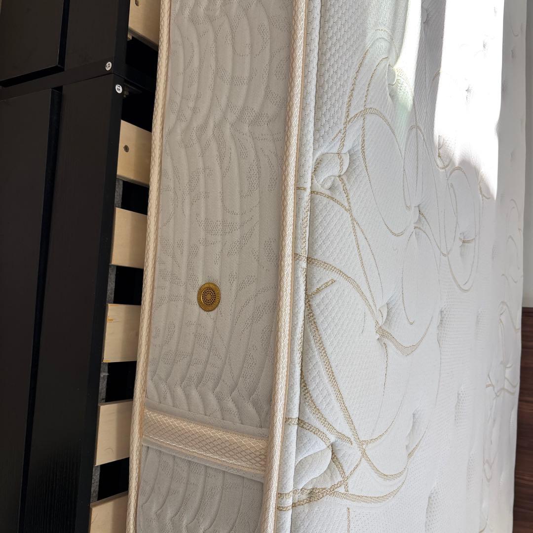 【美品】シモンズ クイーンサイズ　マットレス