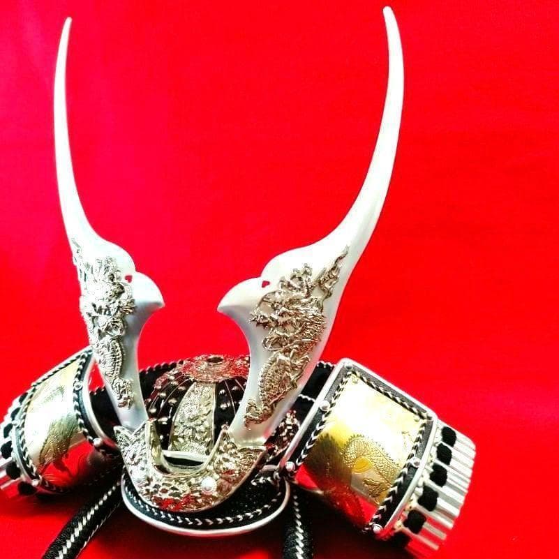 ✨美品！五月人形一式 兜 飾り [ 白金向い龍 ] こどもの日 端午の節句
