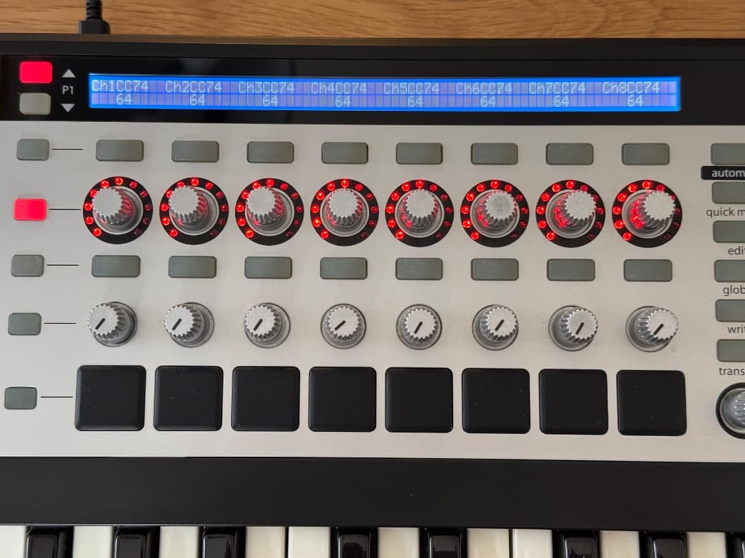 Novation 49SL MkII MIDIキーボード