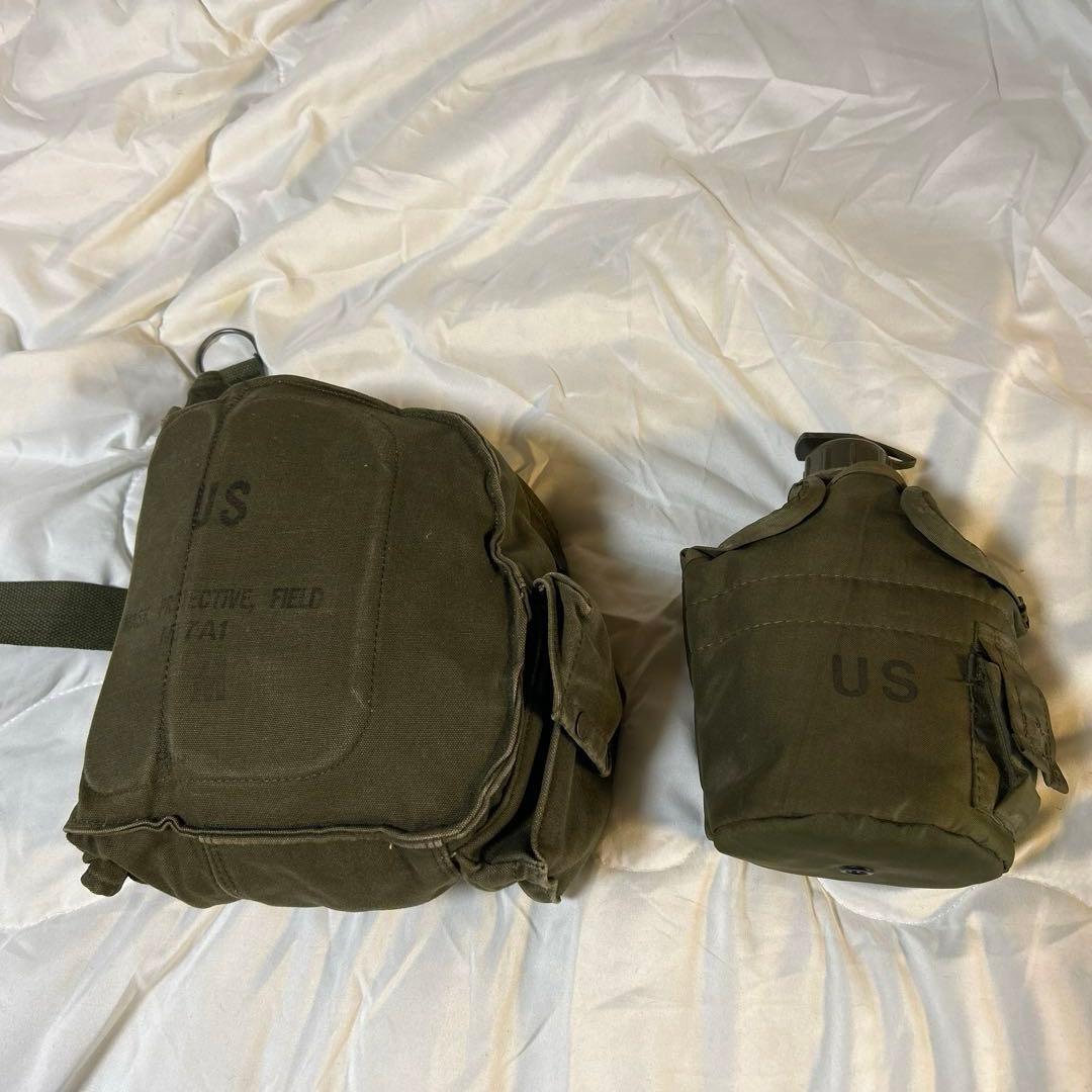 ガスマスクと水筒（M17A1ガスマスク、バッグ）＆水筒（1QTキャン