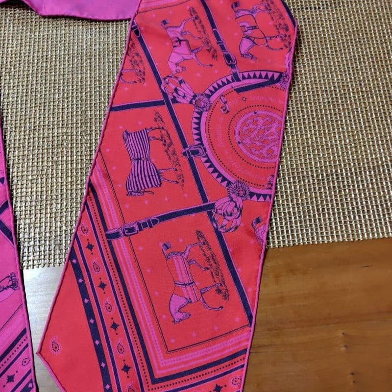 お値下げしました。エルメスバンダナ柄スカーフ