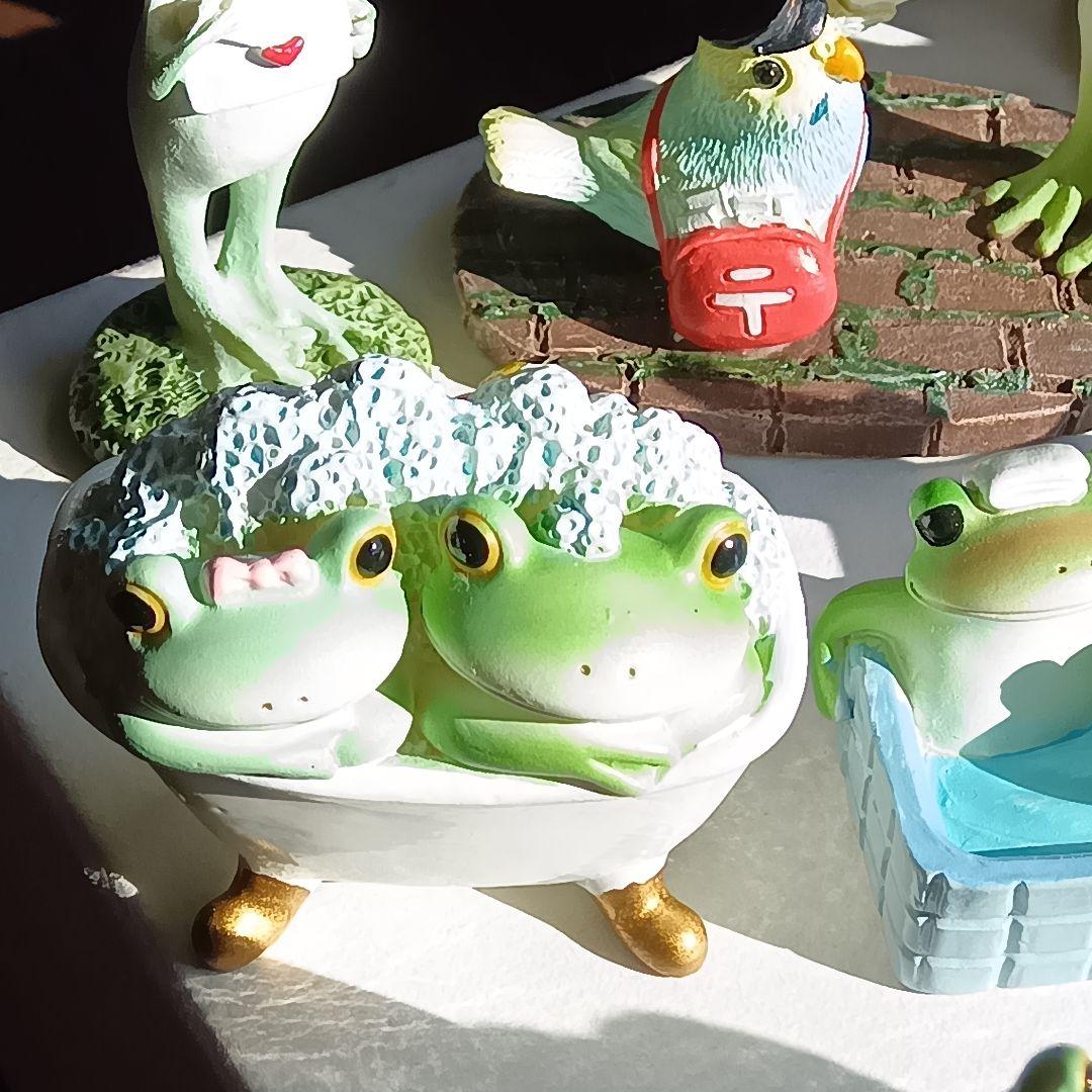 コポーカエル　ペア（カップル）１５点のミニチュア