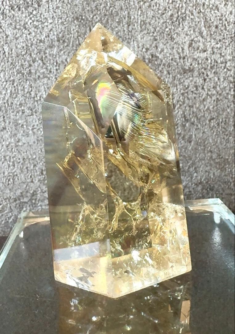 こより　シトリン　タワー　ファントム　虹　レインボー　六角柱　黄水晶