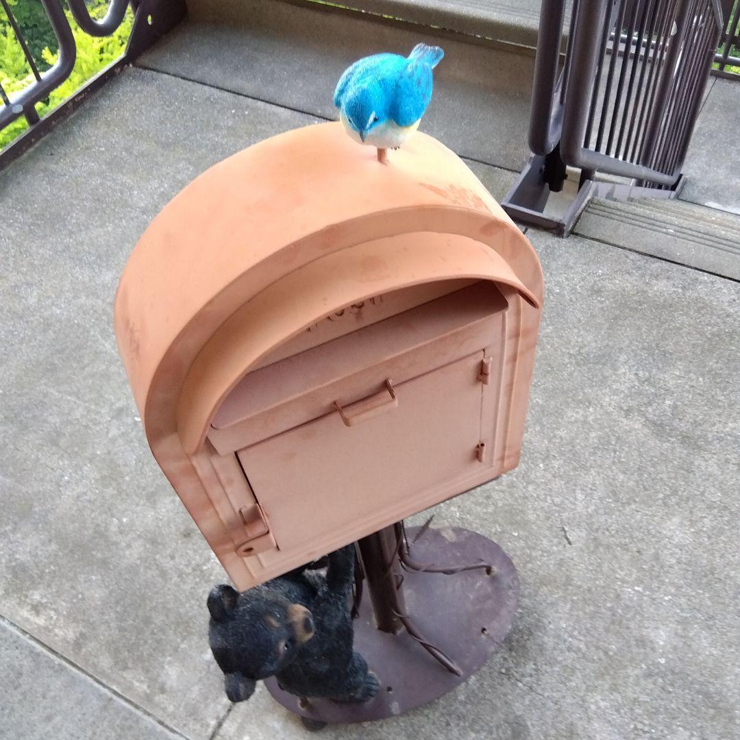 郵便受けポストガーデニング置物熊と鳥鍵つき8800円にお値下げ