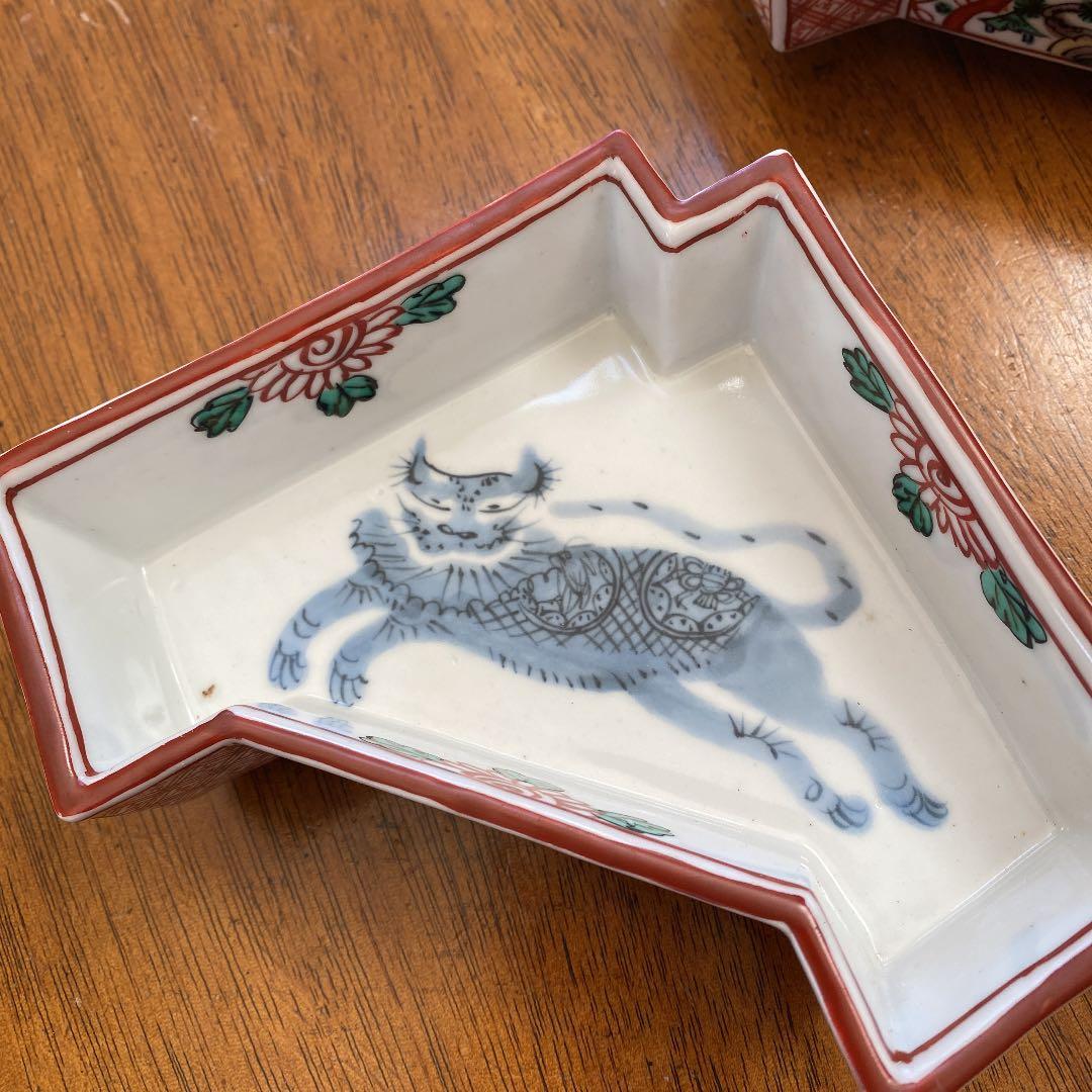 馴染みの骨董店で板だあ多物です、とても気に入っておりますが、断捨離決意しました？