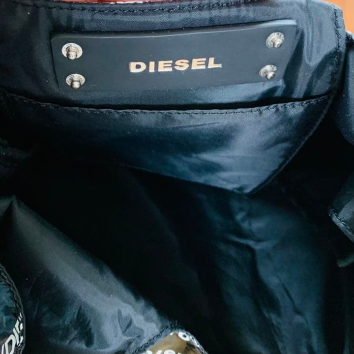 値下中◇突然の雨にも◎【新品未使用】DIESEL リピートロゴ ショッパー