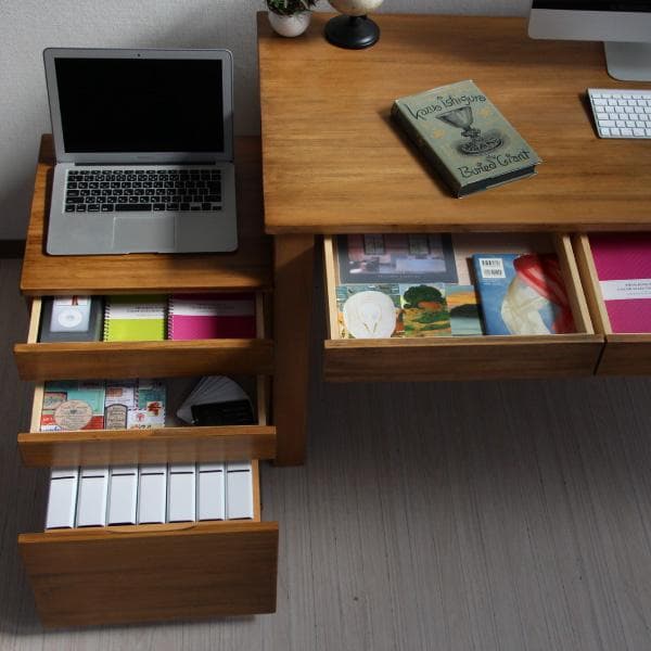 《新品・送料無料》天然木無垢 140cm幅 書斎机 学習机 パイン材デスク