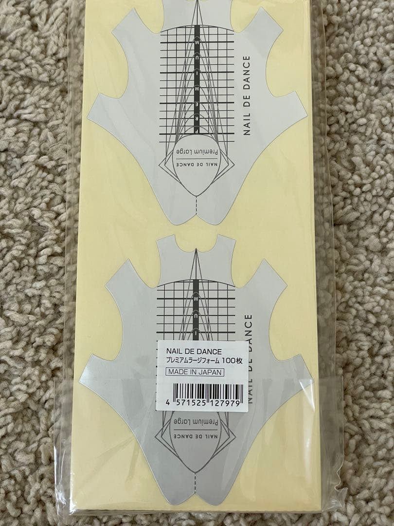 お値下げ‼︎アクリルフルーリアリキッド・パウダー ネイルフォーム・ネイルデダンス