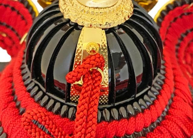 10号兜 大塔兜 中鍬形 赤糸縅 五月人形 コンパクト飾り 兜飾り お祝い　兜