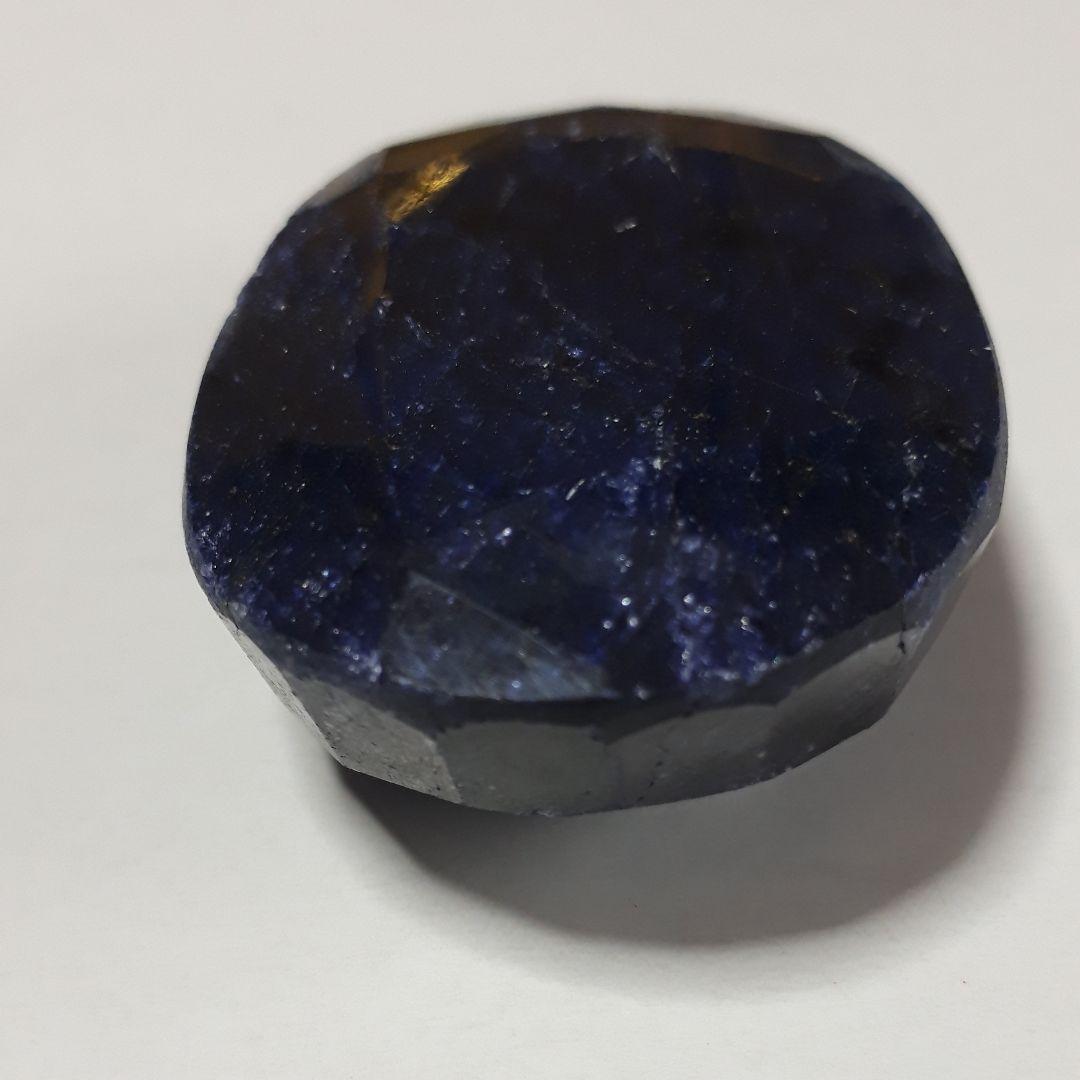 天然サファイア ルース ヒート処理して有ります 海外鑑定書付き