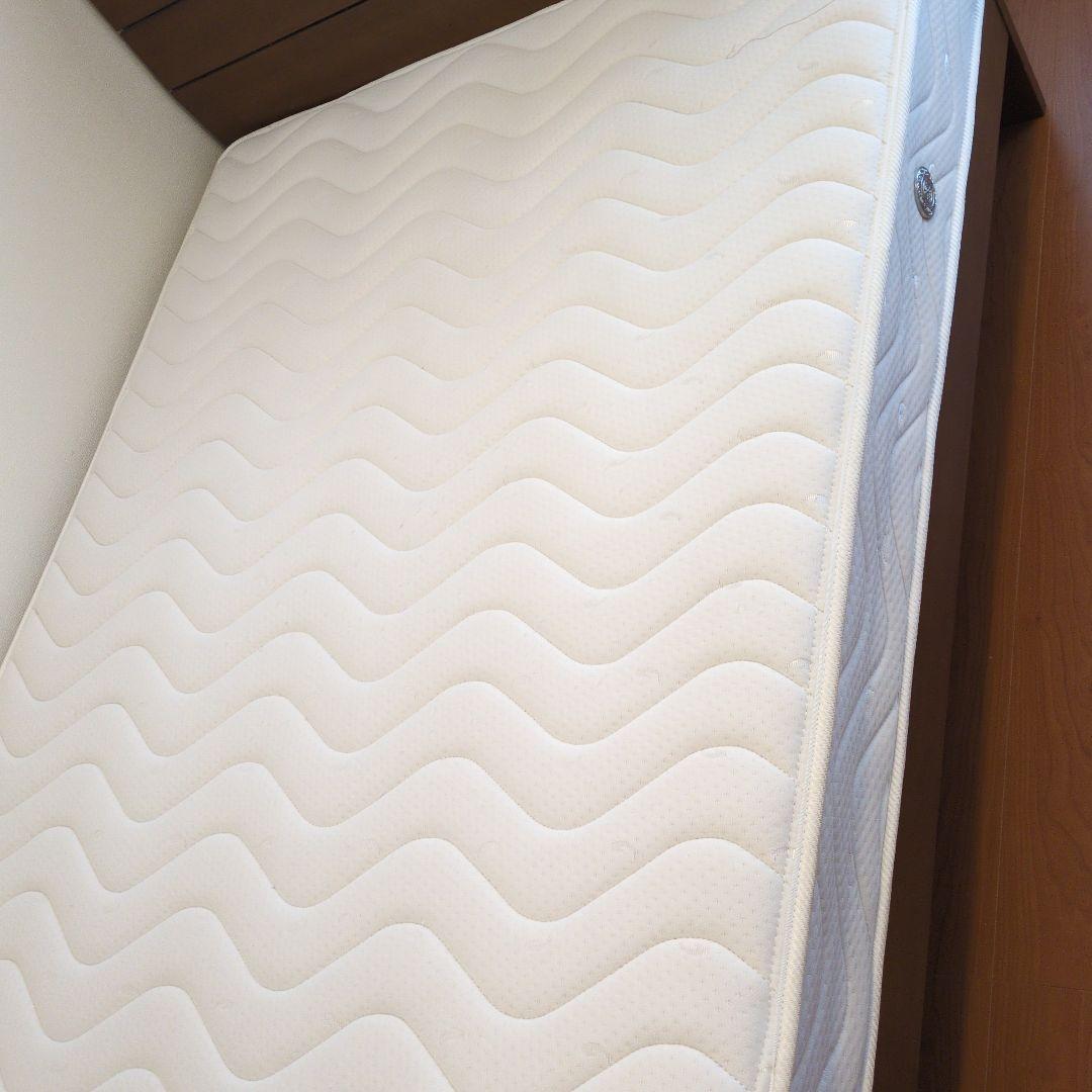 美品　マットレス(ニトリ)　ベッドフレーム　ベッドマット3点セット