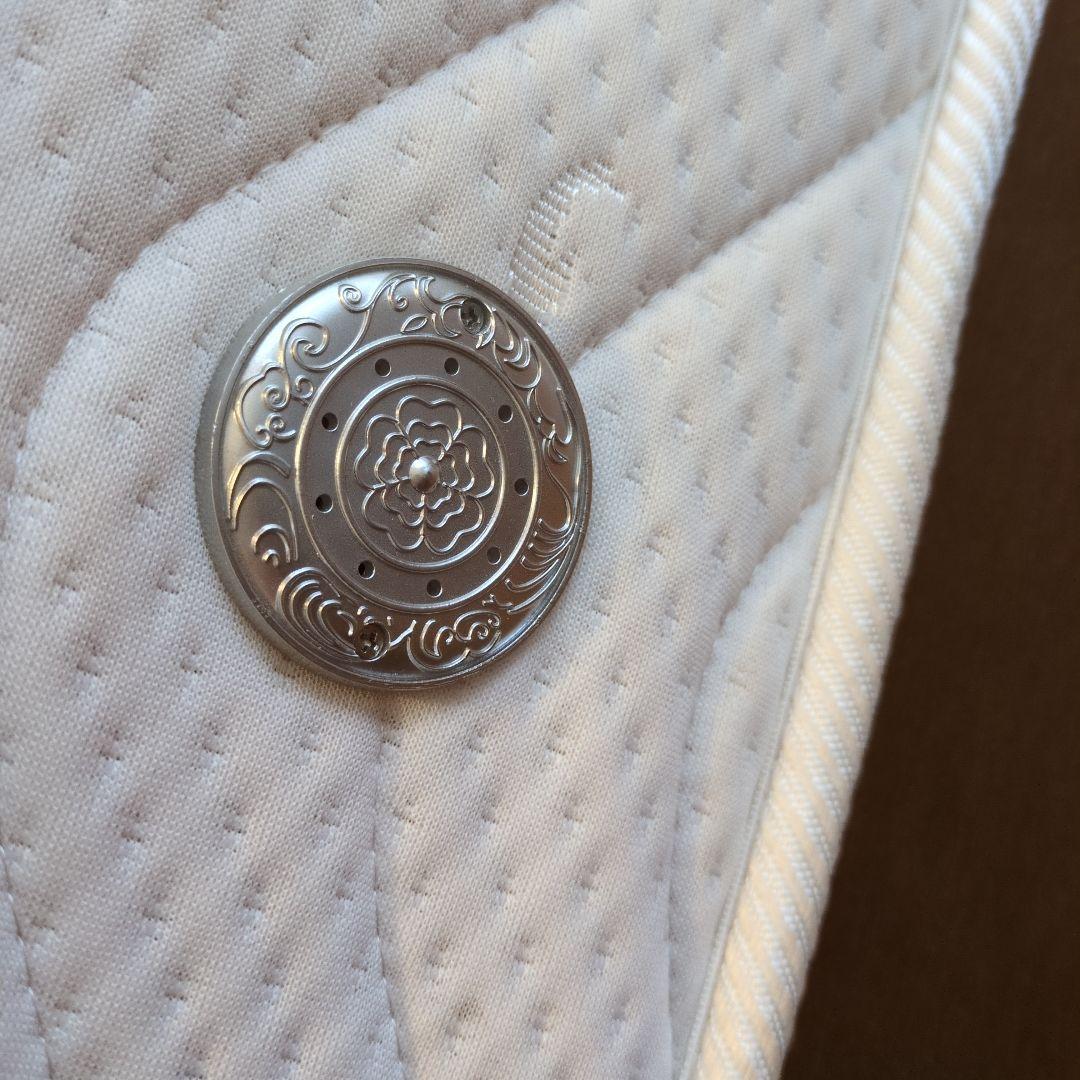 美品　マットレス(ニトリ)　ベッドフレーム　ベッドマット3点セット