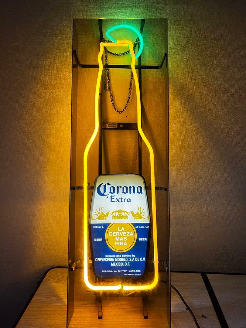 クアーズエクストラゴールド、ミラージェニュインドラフト、コロナ ネオン管