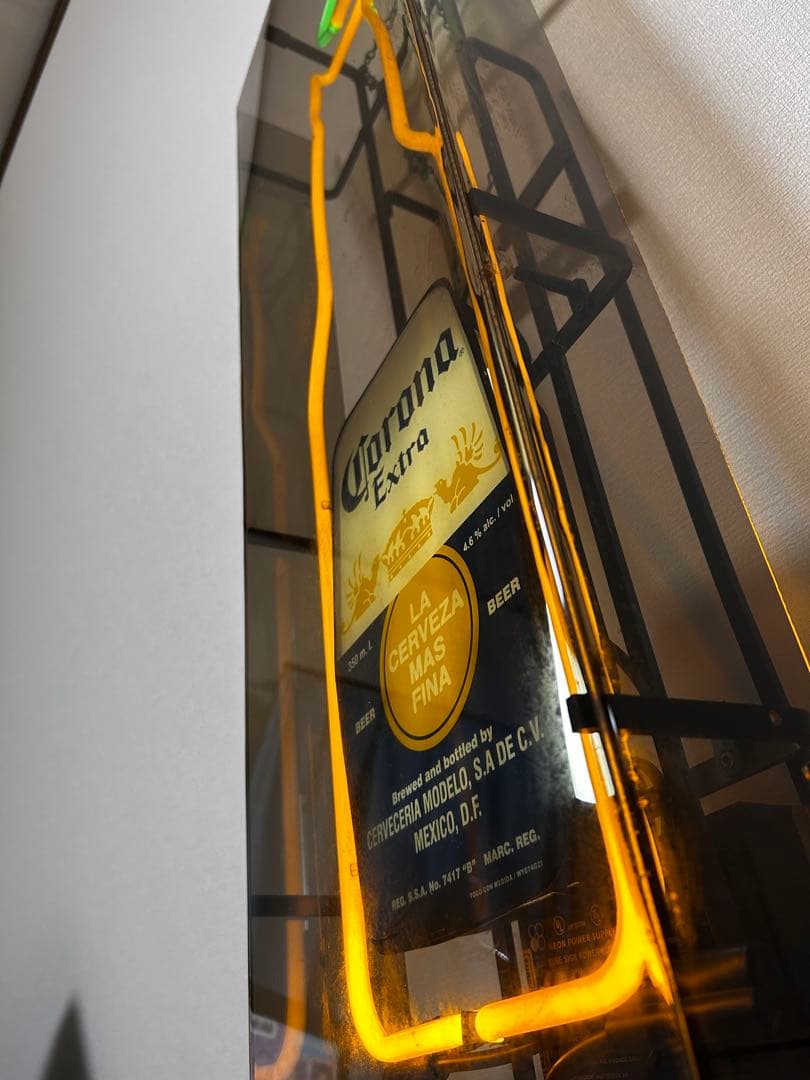 クアーズエクストラゴールド、ミラージェニュインドラフト、コロナ ネオン管